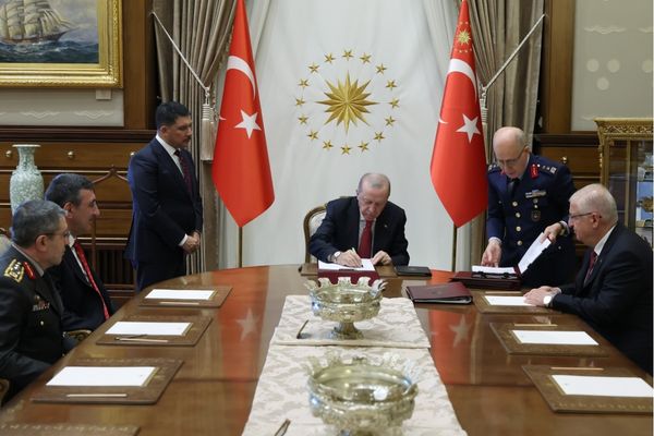 Cumhurbaşkanı Erdoğan, YAŞ’ta alınan kararların hayırlı olmasını diledi
