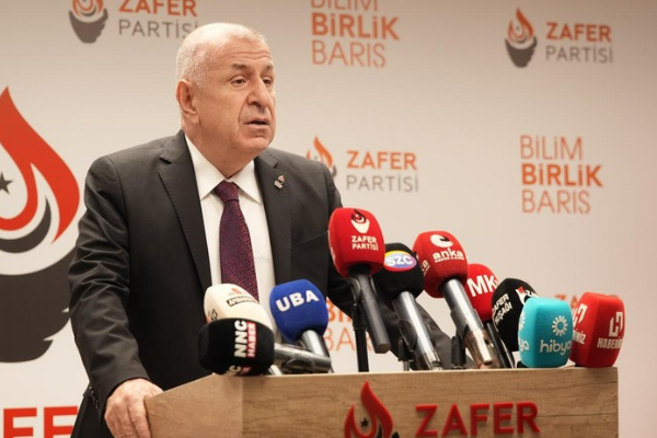 Özdağ: Türkiye ağır bir ekonomik krizden geçerken fon krizi de eklendi