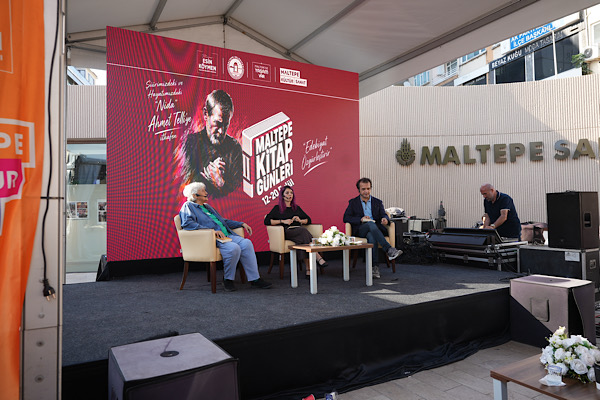 Maltepe Kitap Fuarı’nda ikinci gün etkinliklerle devam etti