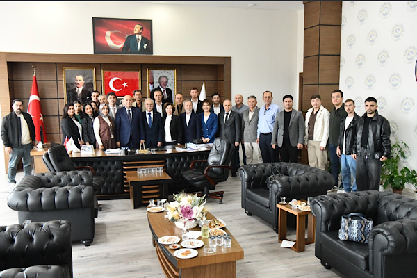 AK Parti Çanakkale Milletvekili Gider, Keşan Belediyesi’ni ziyaret etti
