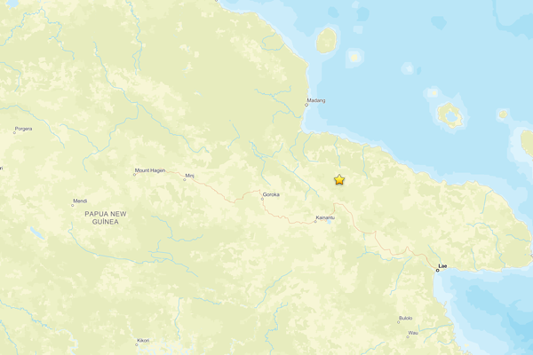 Papua Yeni Gine’de deprem