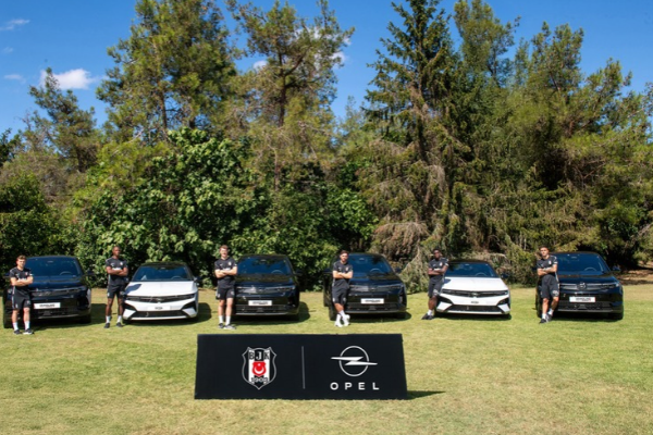 Opel’in global spor tutkusu Türkiye’de Beşiktaş JK ile buluştu