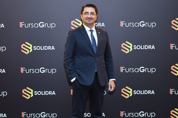 Solidra satın almada yapay zeka ile insan deneyimini buluşturuyor