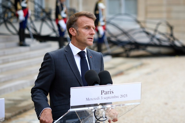 Macron: Al-Zaidi’nin Fransa’yı seçmesi istikrar rolümüzün göstergesidir