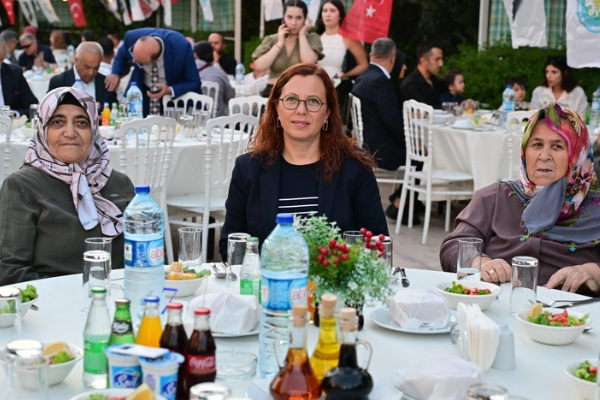 Manisa Büyükşehir Belediyesi gaziler ve şehit aileleriyle buluştu