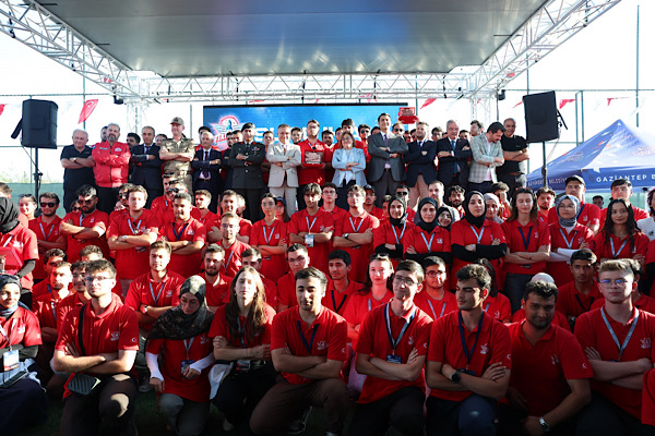 TEKNOFEST 2026 Sürü İHA Yarışması’nın ödülleri sahiplerini buldu