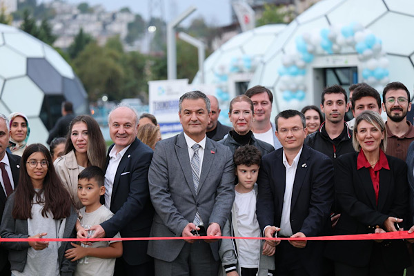 İzmit’te Tekno Garaj Teknoloji Geliştirme Merkezi açıldı