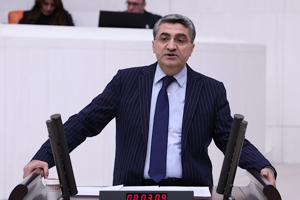 Ekmen: KPSS’de alın terinin karşılığı adaletle verilmeli