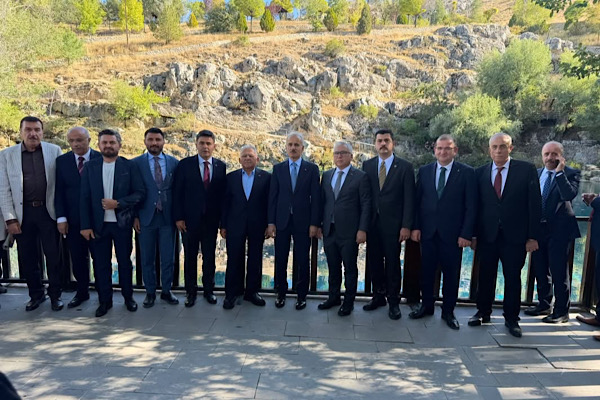Büyükkılıç, Malatya ve Sivas’ta ulaşım yatırımlarını inceledi