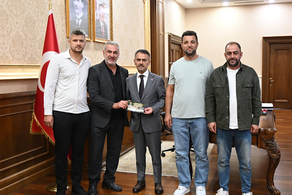 Emirhan Köyü Derneği’nden Vali Aktaş’a etkinlik daveti