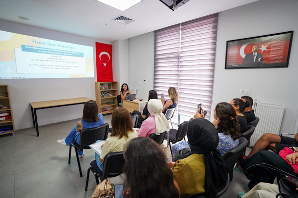 Beylikdüzü’nde ebeveynlere “Okula Uyum ve Oryantasyon Süreci” semineri