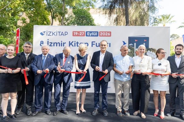 İZKİTAP – 8. İzmir Kitap Fuarı kapılarını açtı