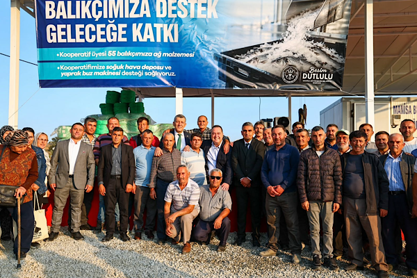 Köprübaşı’nda 55 balıkçıya ekipman desteği sağlandı