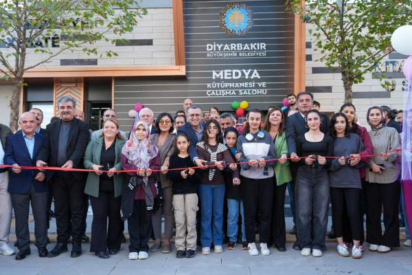 Diyarbakır’da Medya Kütüphanesi açıldı