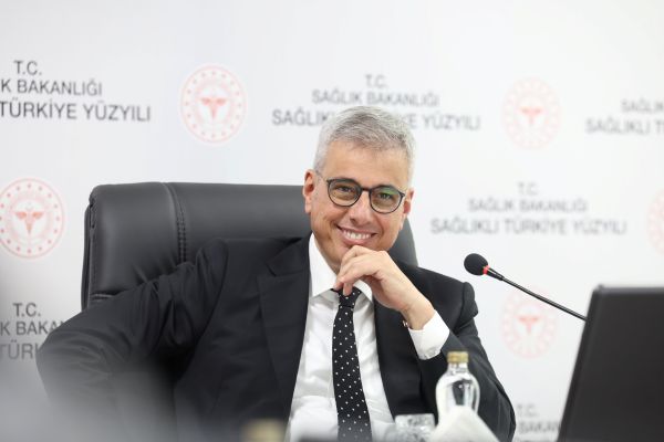Bakan Memişoğlu, Singapur’da sağlık iş birliklerini görüştü