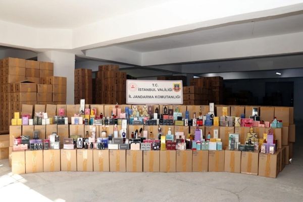 İstanbul’da 350 milyon liralık sahte parfüm operasyonu