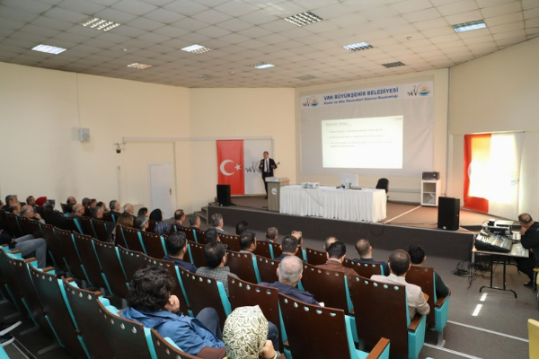 Van Büyükşehir Belediyesi kişisel veri farkındalık eğitimi gerçekleştirdi