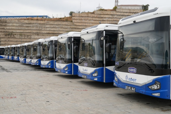İzmir’e 111 yeni otobüs kazandırılıyor